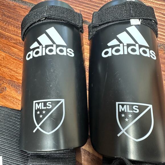Adidas MLS Kid's Black Soccer Shin Guards - Picture 3 of 8